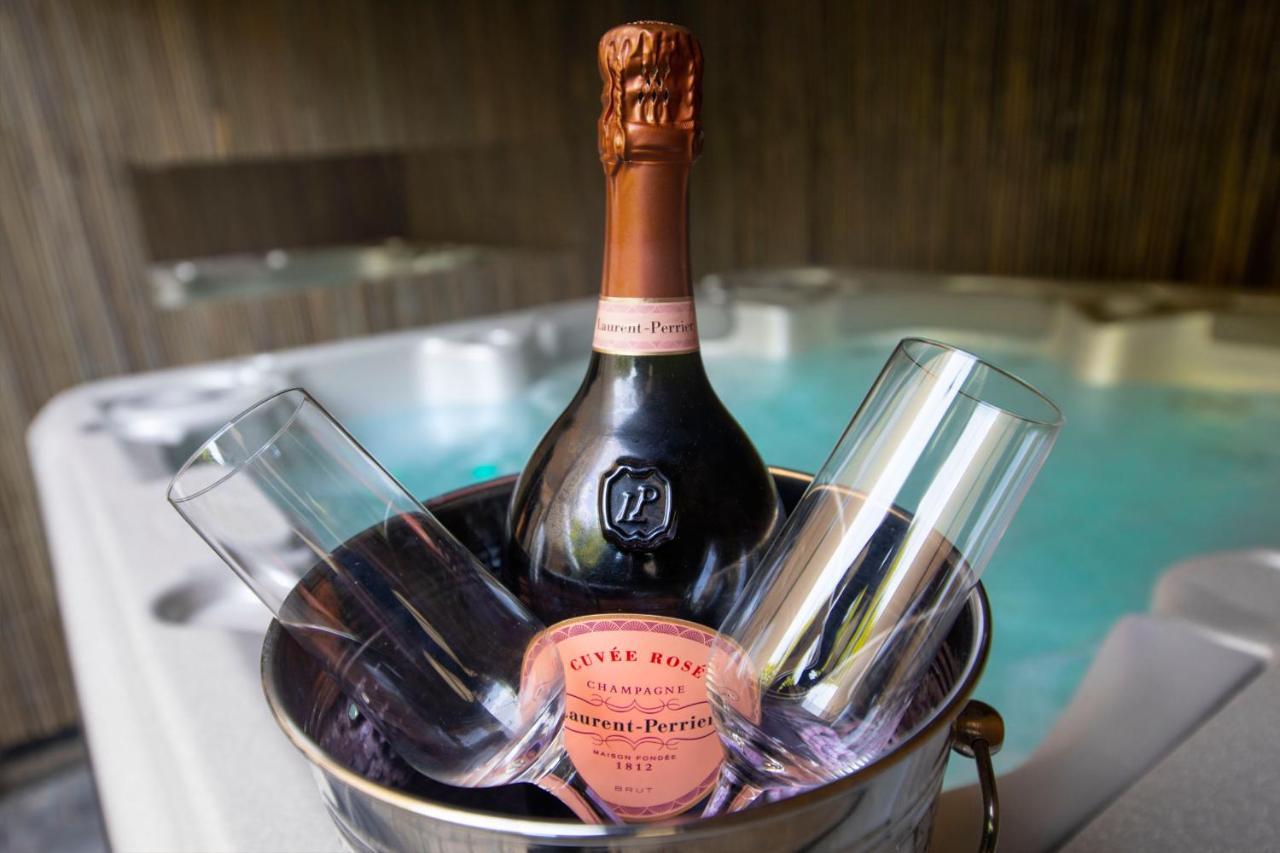 The Bells - Luxury Serviced Apartments Leeds  Eksteriør billede