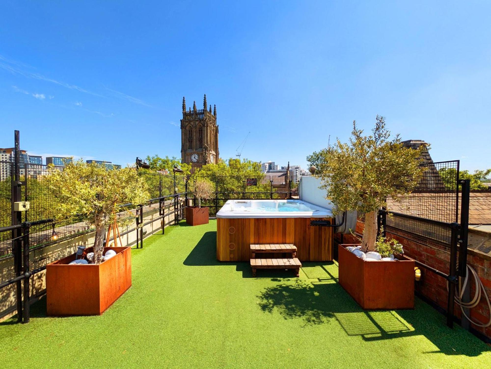 The Bells - Luxury Serviced Apartments Leeds  Eksteriør billede