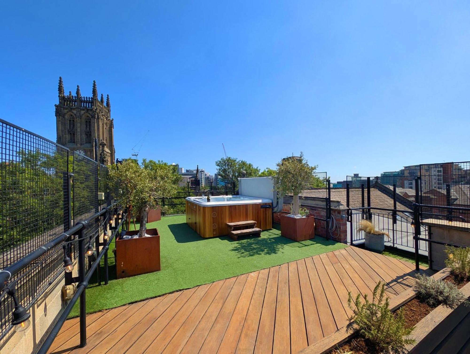 The Bells - Luxury Serviced Apartments Leeds  Eksteriør billede