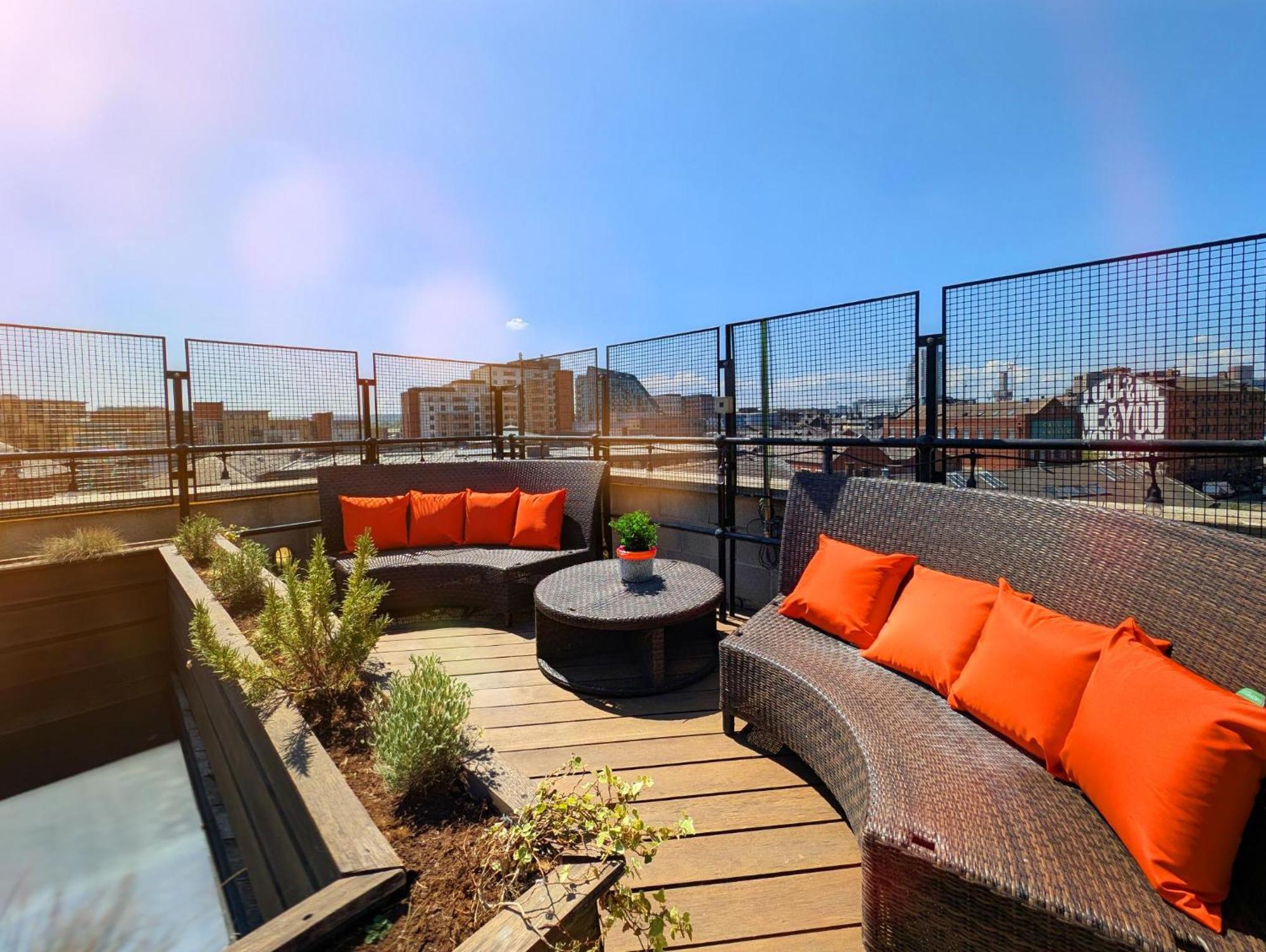 The Bells - Luxury Serviced Apartments Leeds  Eksteriør billede