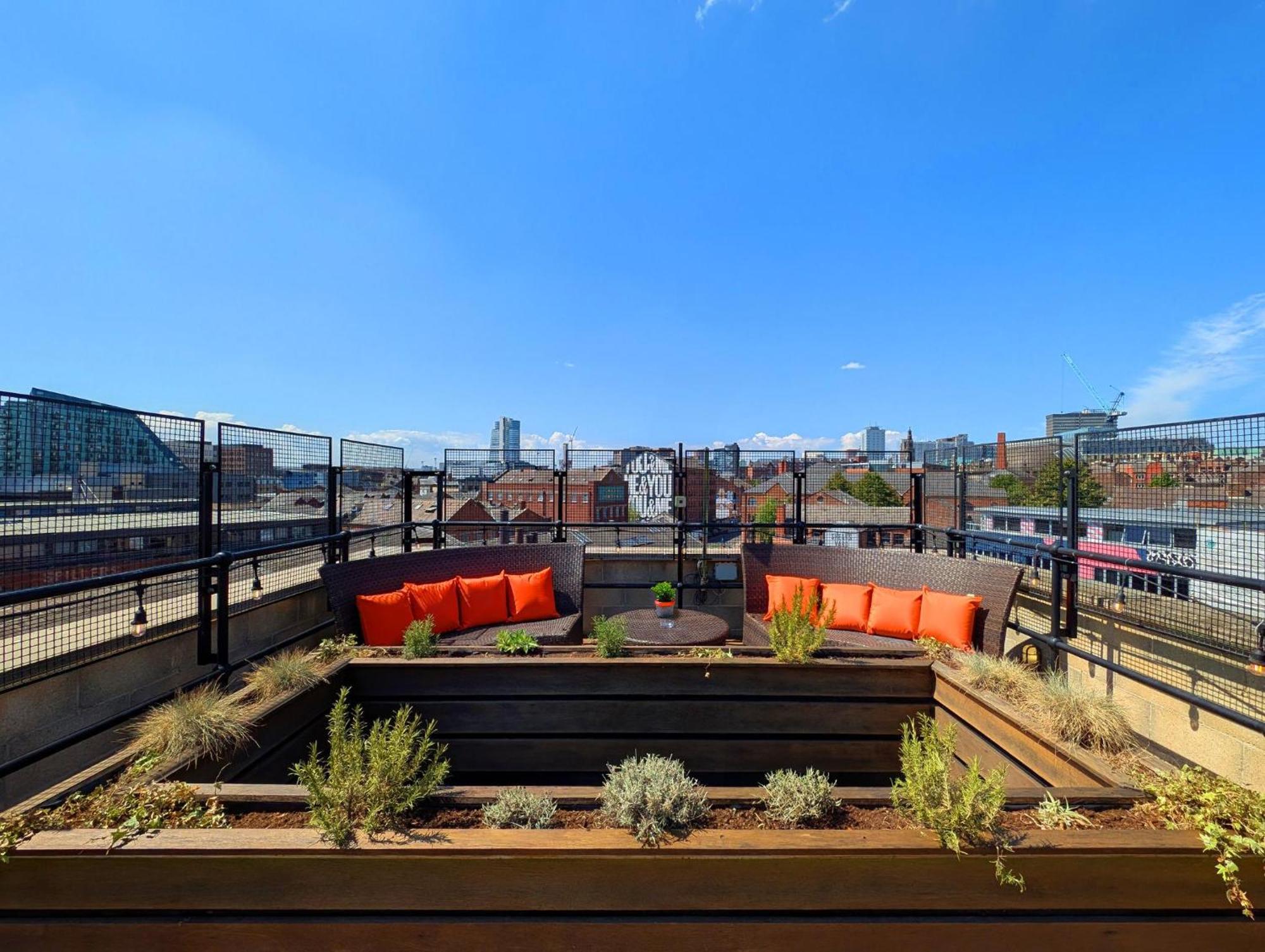 The Bells - Luxury Serviced Apartments Leeds  Eksteriør billede